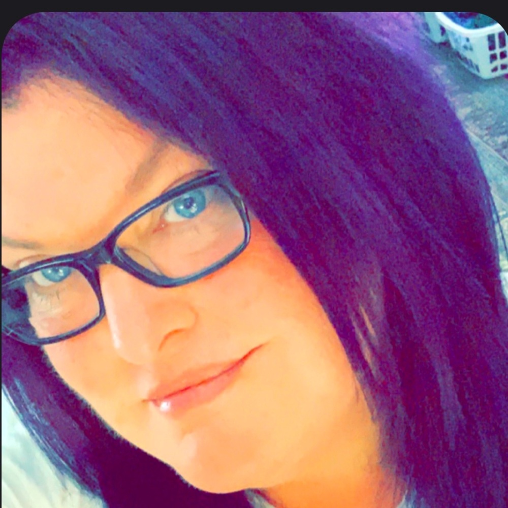 Meet your Posher, Lesley,